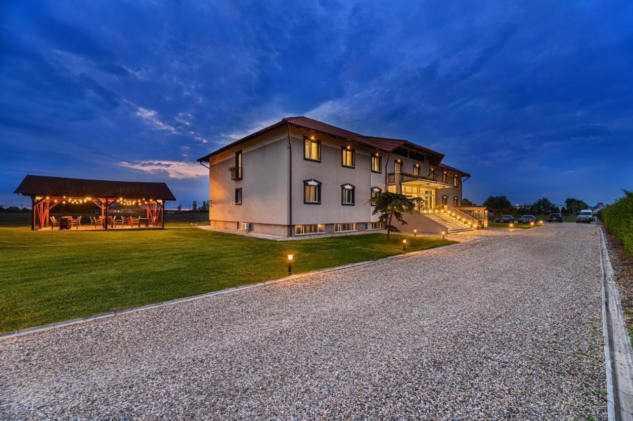 Stejarii Resort Ineu  Exterior foto